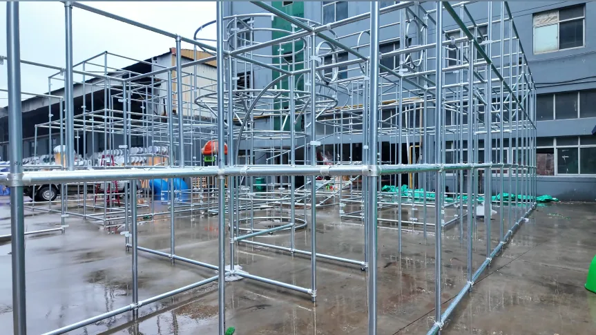Vabibo playground component pre-assembly