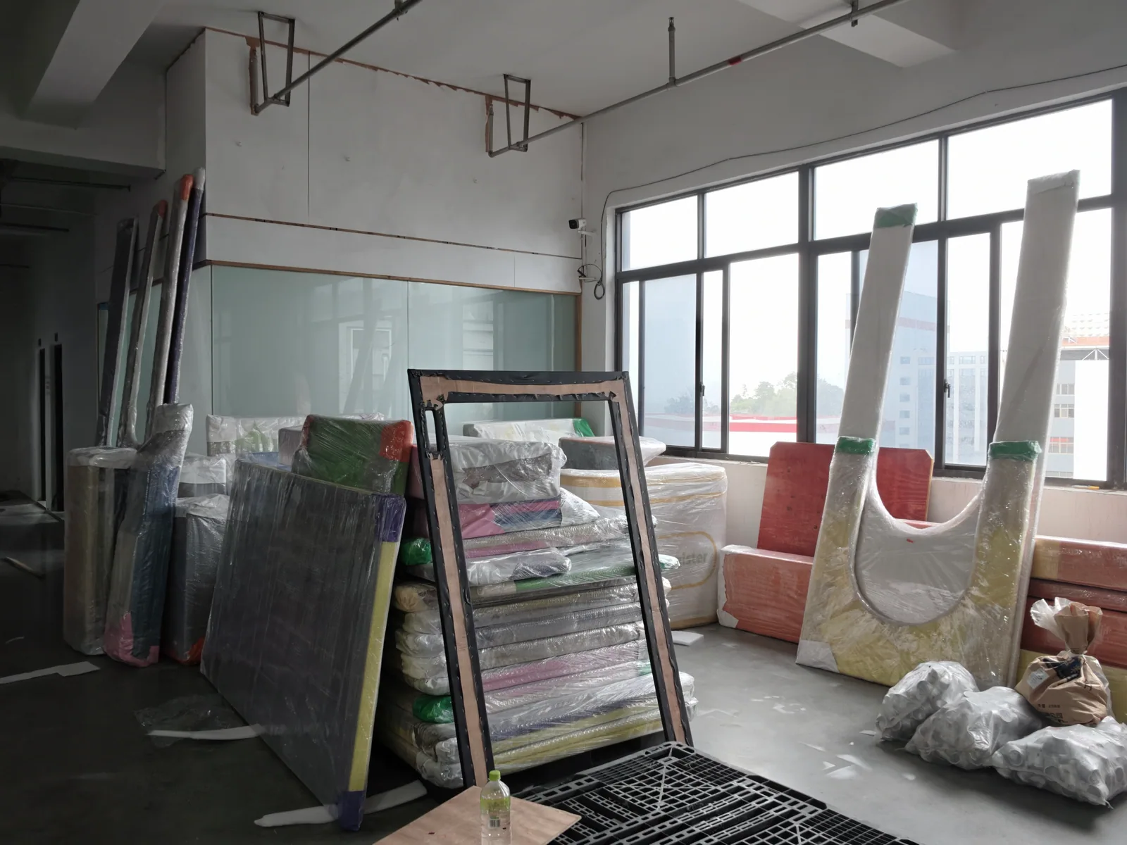 Indoor playground project detail affecting installation and handover cost